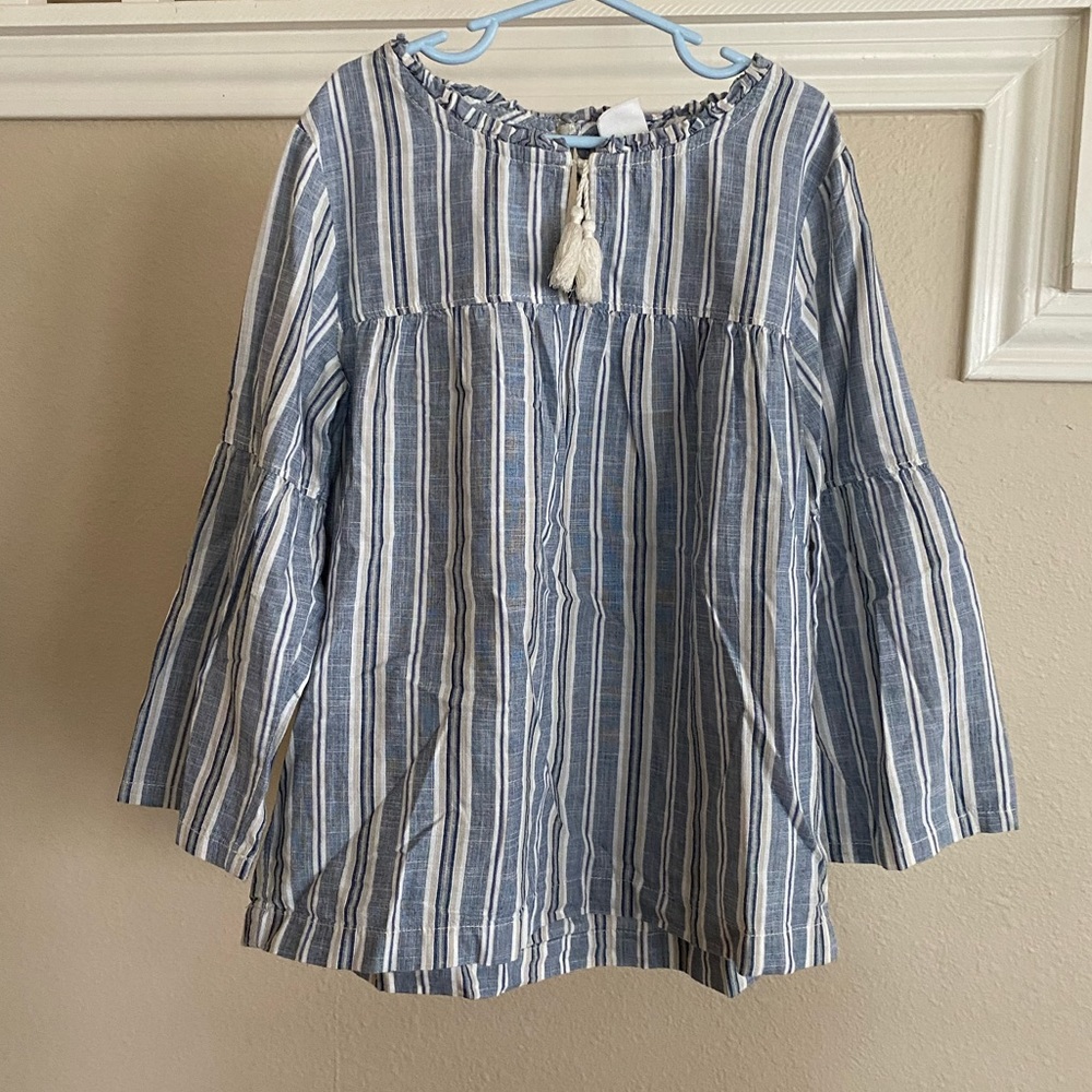 Girls Gap Kids Bell Sleeve Blouse - Picture 2 of 6